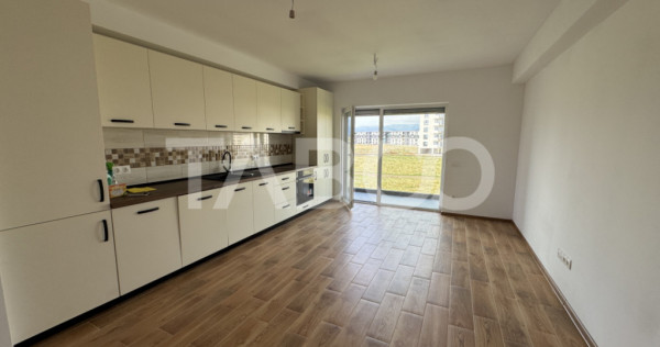Apartament la etajul 2 cu 3 camere balcon loc parcare Doamna