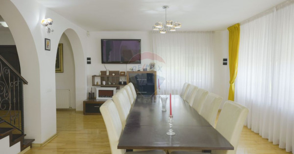 Casă cu piscină și teren de tenis – Girov, 10 min de...