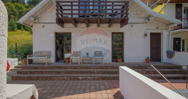 REDUCERE PRET ! Casa de vacanta la Predeal locuinta sau i...