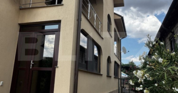 Casa S+P+2, teren 1200 mp, zona Lapus