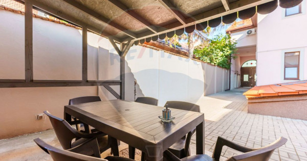 Apartament modern 2 camere + curte de închiriat Ultracen...