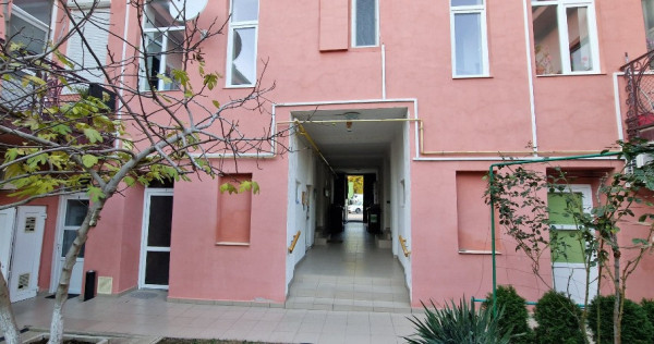 Apartament 3 camere de &icirc;nchiriat, str. Louis Pasteur, Oradea
