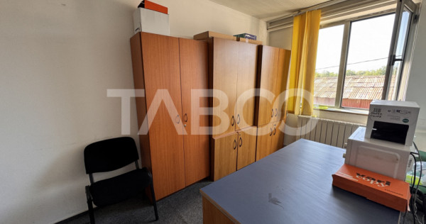 Spatiu birou de inchiriat pretabil firma mica consultanta 12