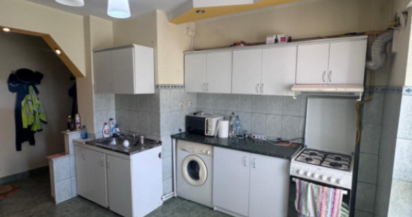 Apartament 2 camere, central , Radauti