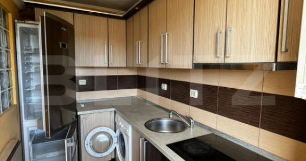 Apartament cu 3 camere, 78.45 mp, zona Sud