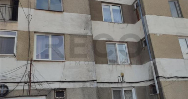 RECO Garsoniera nerenovata zona Suncuius