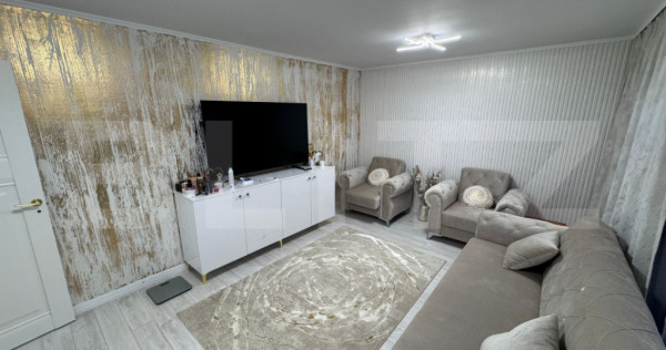 Apartament de vanzare, cu 2 camere, zona Micro 6