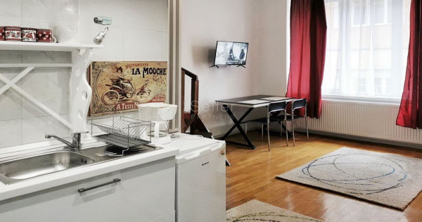 Zona Centrala Mobilier Inclus