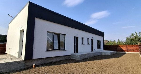 DUPLEX 3 +3 CAMERE , TERASA SI CURTE.