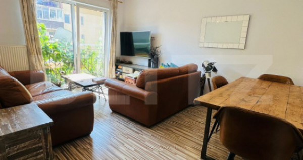 Apartament decomandat cu 2 camere , parcare cu CF individual