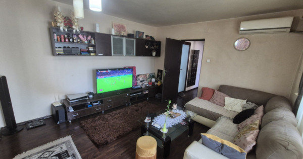 Apartament 3 camere, situat ULTRACENTRAL, strada Unirii