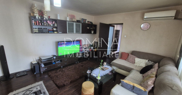 Apartament 3 camere, situat ULTRACENTRAL, strada Unirii