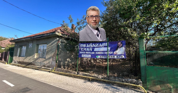 Bocsa Romana, 2 Corpuri de cladire cu Teren de 555 mp. si ga