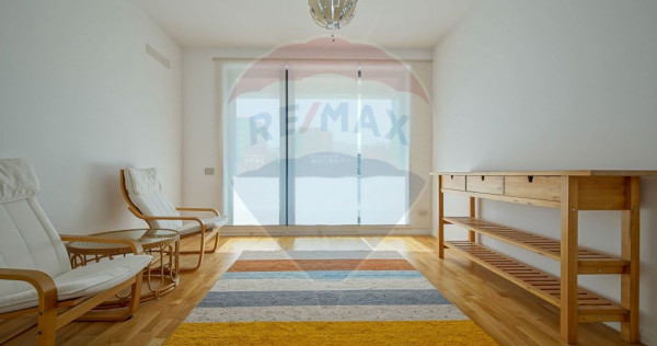 Apartament cu 2 camere de închiriat, Cosmopolit Rise