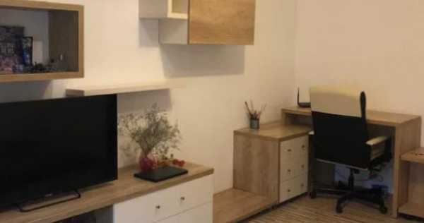 Garsoniera decomandat - zona Grivitei
