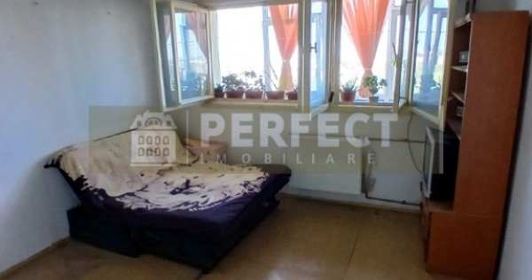 Ap.2 camere, Sos.Vestului, etaj 6,DECOMANDAT,pret 56.000 euro