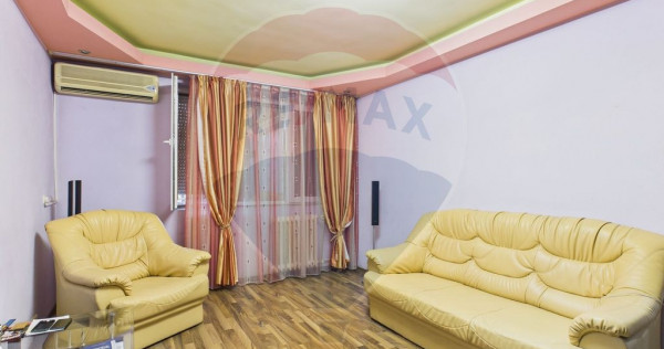 Apartament cu 3 camere de vânzare în zona 1 Decembrie 1918