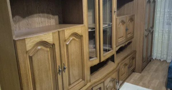 Apartament Cu 3 Camere Decomandate-Etaj 3 Zona Obcini