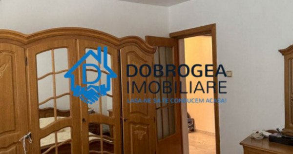 STRADA BABADAG- 3 CAMERE DECOMANDAT ETAJ 3, CENTRALA GAZ