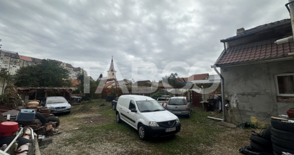 Casa individuala pretabila spatiu comercial teren 400 mp Pia