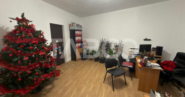 Casa individuala pretabila spatiu comercial teren 400 mp Pia