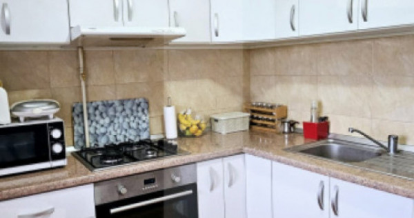 Apartament cu 3 camere, 64 mp, Sf&acirc;ntu Gheorghe &ndash; str.Nico