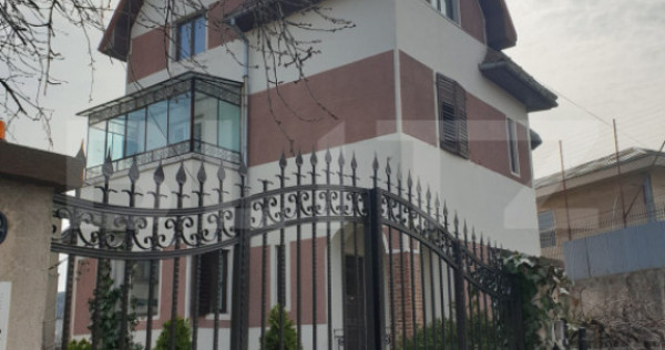 Casa individuala, 310,58 mp, zona Centru