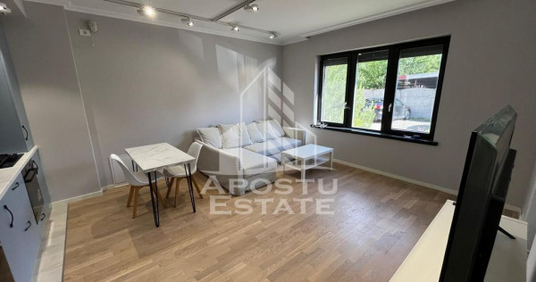 Apartament cu 2 camere, la parter, loc de parcare, zona M...