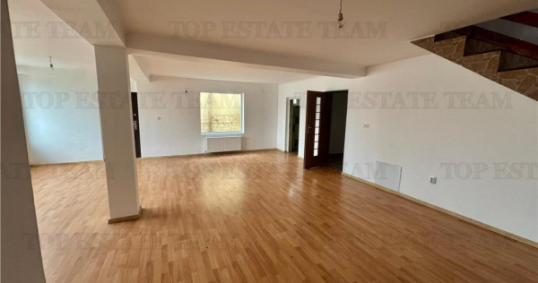 Casa individuala de / potrivita si pentru business in zona