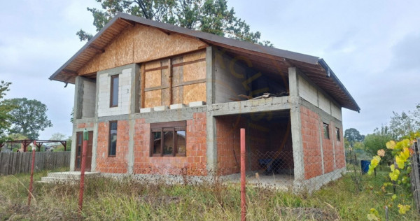 Casă Suseni-Cersani construcție solidă, teren 578 mp, zon