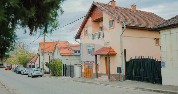 Casă de vânzare în zona Calea Clujului, Str. Tileagdului