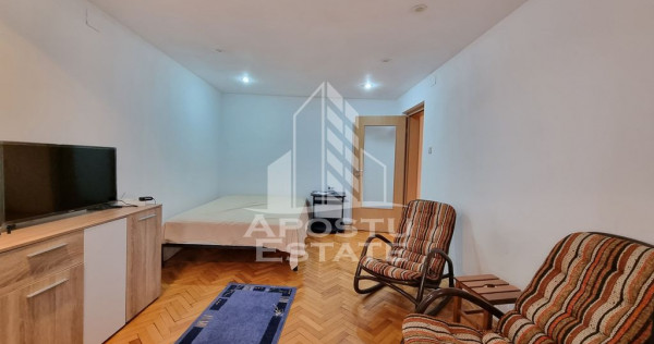 Apartament cu 1 camera, centrala proprie, zona Complexul ...