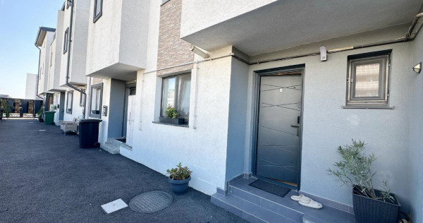 Vila P+1+M ~4 camere ~ 3 bai [Metalurgiei]