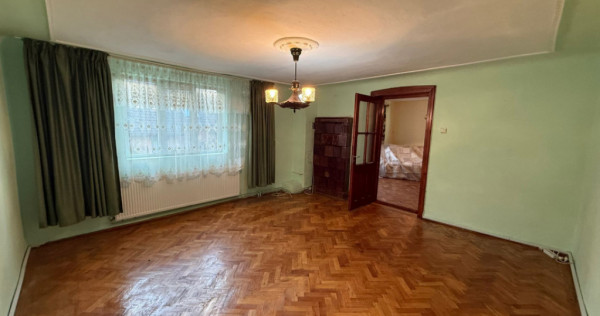 Casa 3 camere + teren 912mp zona Caraiman