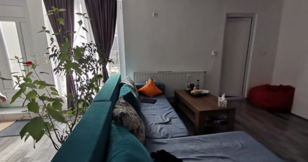 Casa 3 camere de vanzare, situata in zona Stadion-Constanta