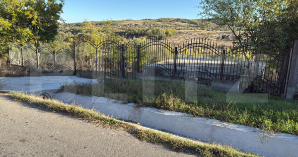 Teren intravilan, minim 2000 mp, front 20 ml , Fratostita, F