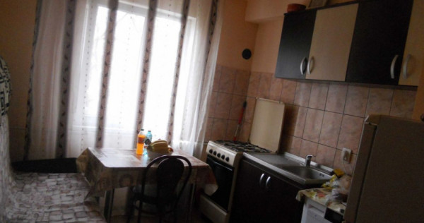 Apartament Podu Ros Decomandat