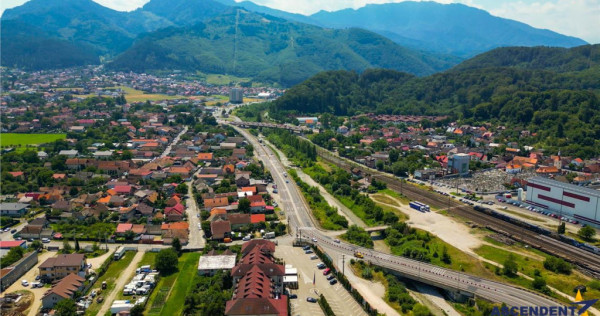 Casa rustica cu semineu,1.100mp teren, priveliste,padure:ref