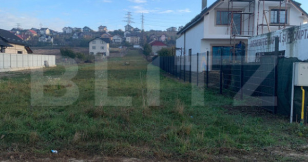 Teren intravilan, 926 mp, front 13 ml, zona Burdujeni