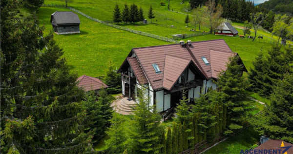 FILM! Eleganta casa de vacanta,select echipata,peisaj de vis