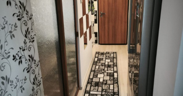 Apartament 2 camere zona Democratiei. Ploiesti.