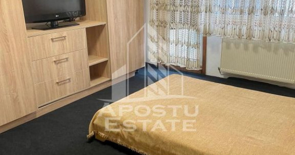 Apartament cu 1 camera, decomandat, zona Complex studentesc