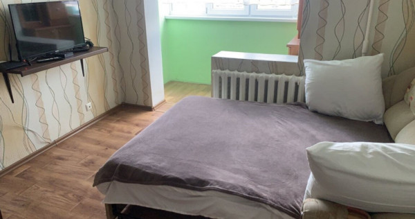 Garsoniera de inchiriat in zona piata romana