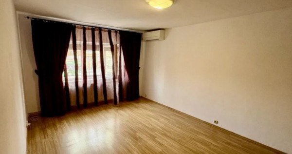 Apartament 2 camere, decomandat - zona Tractorul