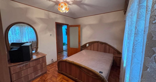 Apartament cu 3 Camere Decomandat in George Enescu