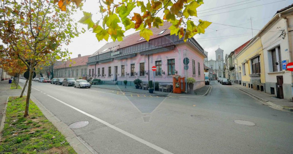 De v&acirc;nzare - Proprietate premium &icirc;n zona istorică a Or...