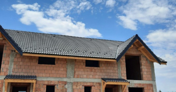 Casa in Talmaciu cartier privat de 12 parcele