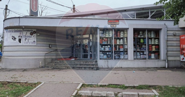 Boxă de închiriat Piața Izvoare cu vitrină