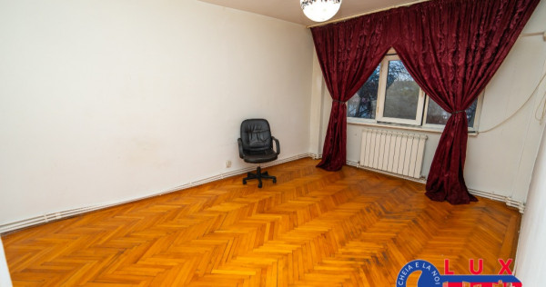 ID 3632 - Apartament 3 camere de vanzare -Str. Mircea Voda