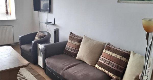 Apartament Renovat cu 2 Camere si Parcare in Astra